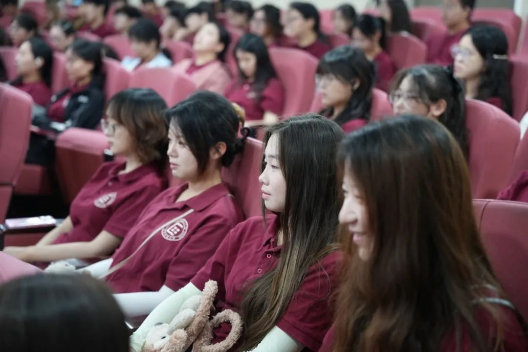 校史溯源厚底蕴，艺术展演续传承 | 海南国际学院开展暑期小学期活动