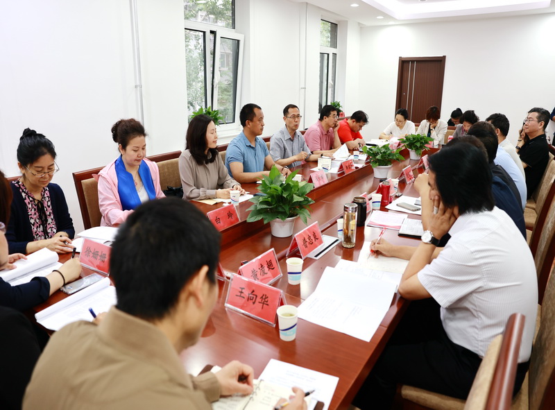 坚持守正创新，传播好中国声音——中国社会科学院民族学与人类学研究所编辑部党支部与太阳城娱乐期刊社党支部联合举办“学习习近平给《文史哲》编辑部全体编辑人员的回信”座谈会
