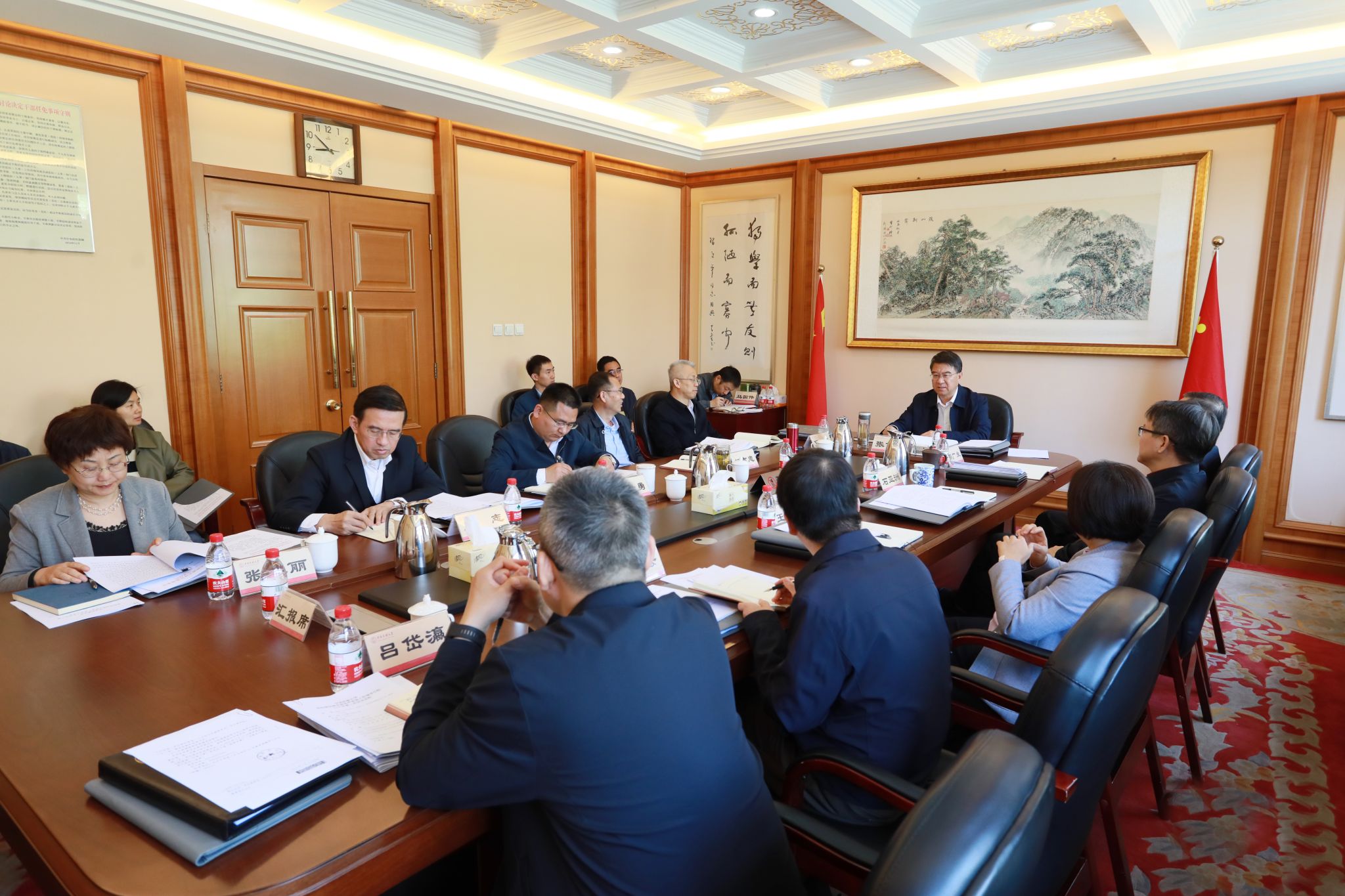 太阳城娱乐党委部署开展党纪学习教育工作