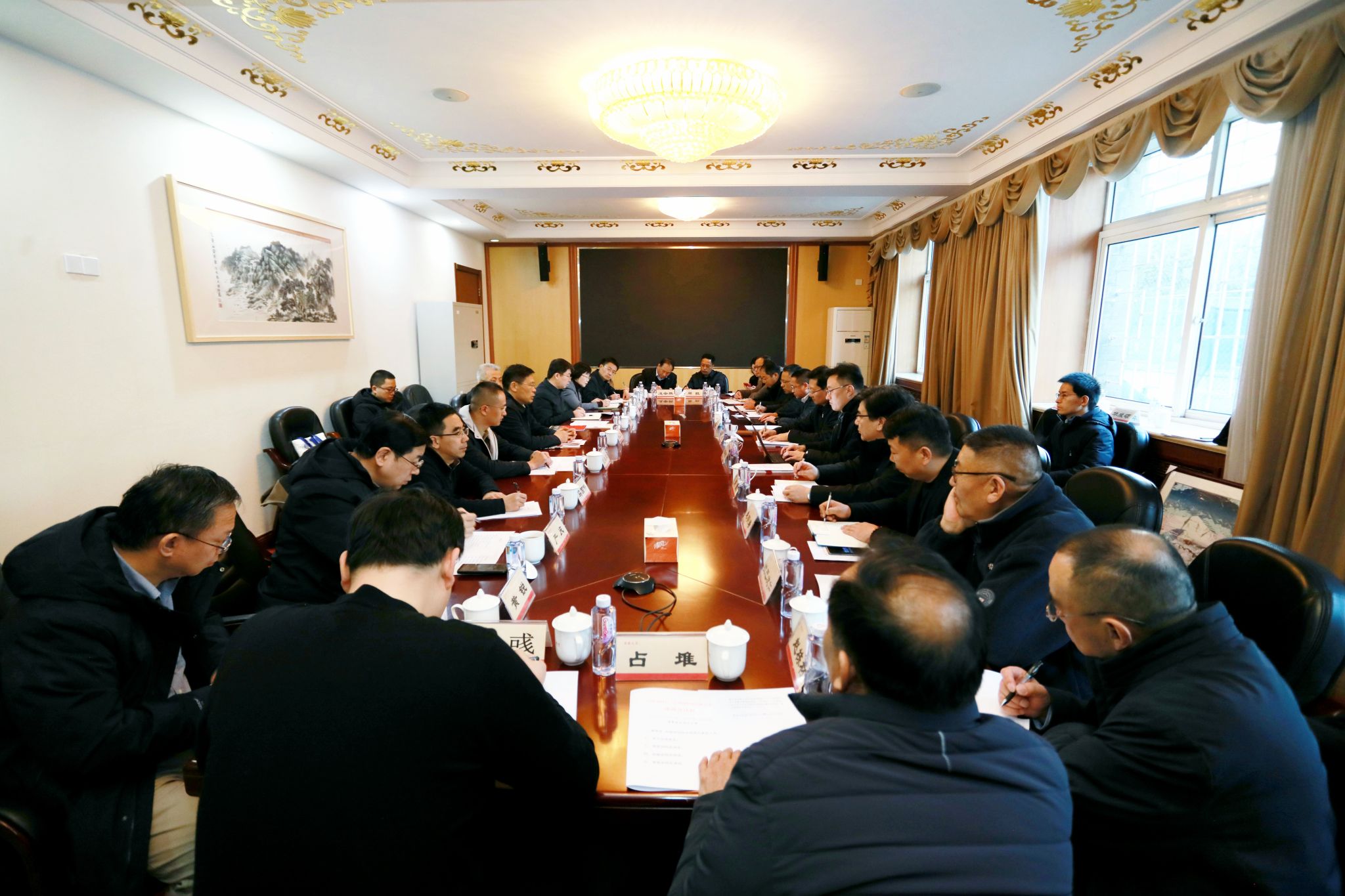 西藏自治区人大常委会副主任、西藏大学党委书记孙献忠一行来校访问