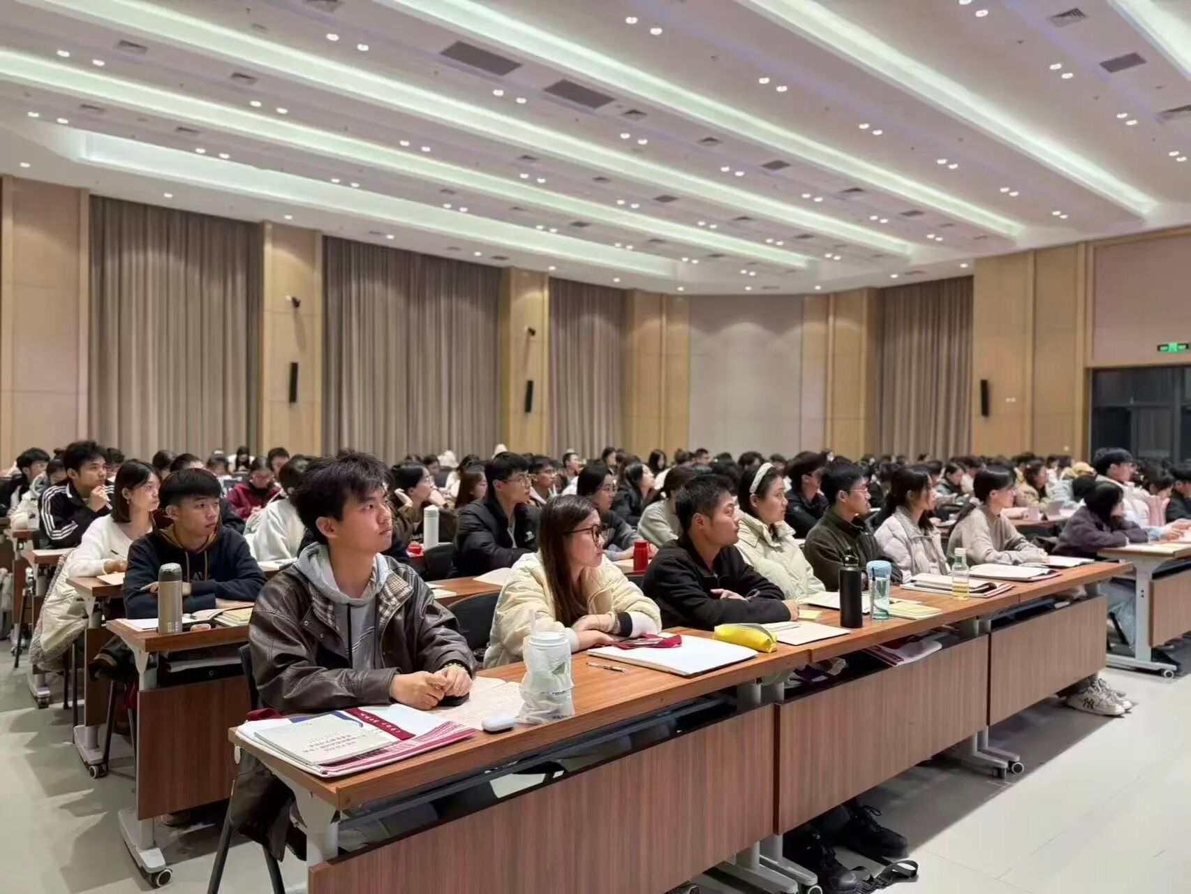 太阳城娱乐城第二十二期党员发展对象培训班开班